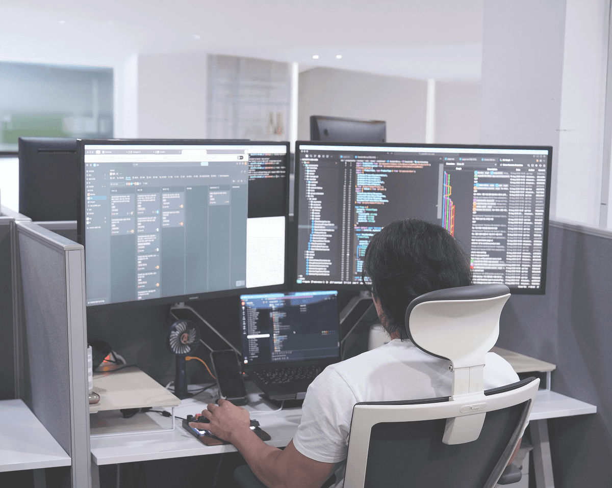 지속적으로 개선합니다.